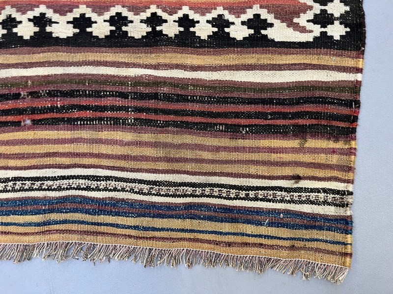 Antique Qasgai Kilim 254x154 cm Wool Kelim Rug Large Red, Black, 2474 gallery