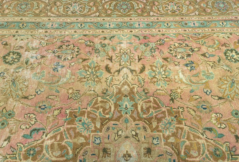 Semi-Antique Handmade Oriental Rug Distressed Floral Design Muted Carpet 6X9 ft gallery
