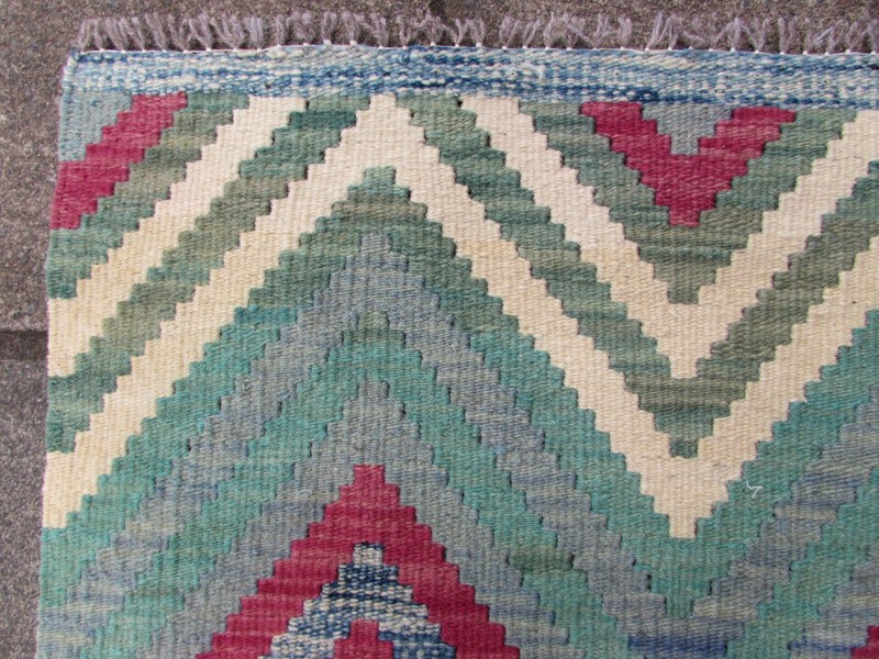 Vintage Kilim Traditional Hand Made Oriental Purple Wool Large Kilim 175x132cm gallery