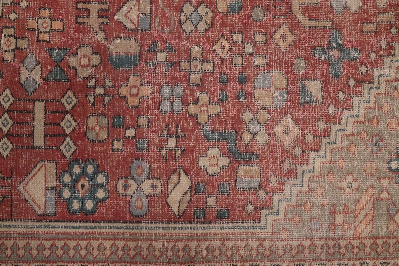 Vintage 6'3" x 9'2" Traditional Hand Knotted Vegetable Dye Wool Area Rug gallery