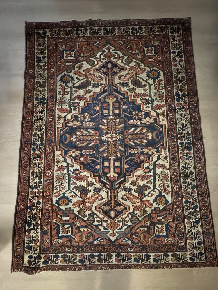 Antique 1920s Malayer Oriental Rug 4x6 | Ivory Field Navy Geometric Medallion