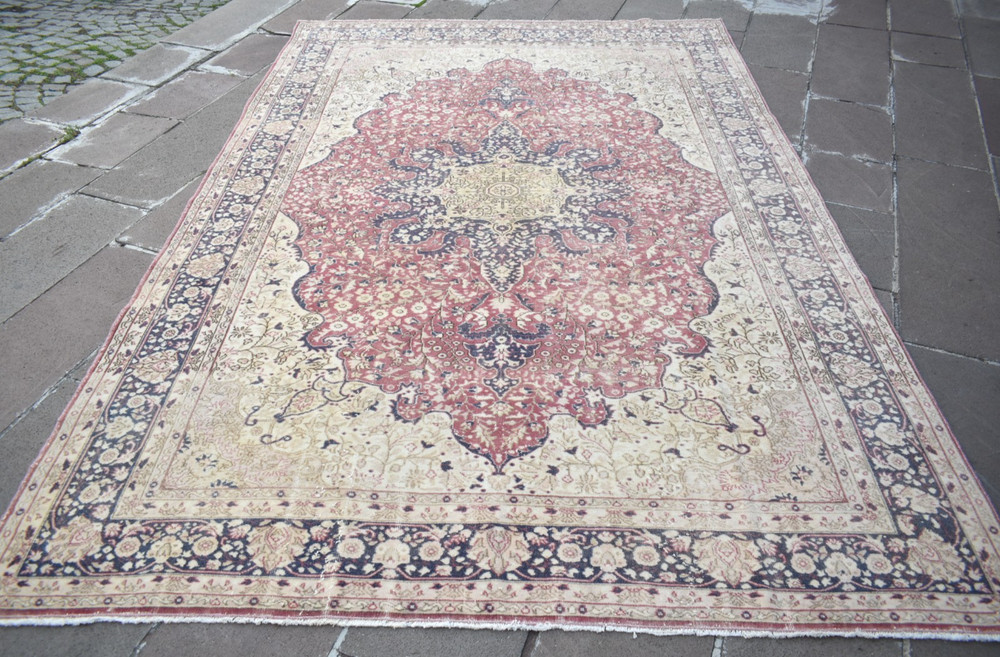 Vintage Turkish Rug 79'' x 117'' Muted Dye Rug Hand-knotted Rug Living Room Rug