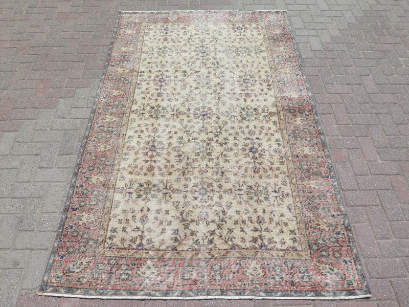 Soft Pink & Beige Large Distressed Vintage Carpet, Handwoven Turkish Rug 63"x96" gallery
