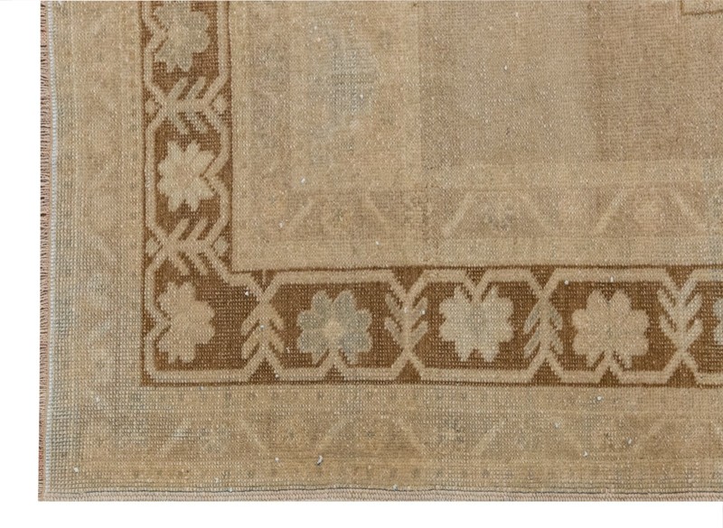 Vintage Turkish Oushak Rug 60+ Years Old – 3.9x8.2 ft / 120x250 cm gallery