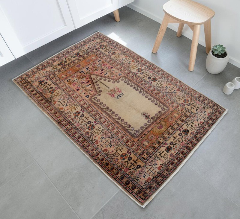 Hand-Knotted Prayer Rug 3' x 5' | Vintage Turkish Rug Wool Fine Rug cir 1970 gallery