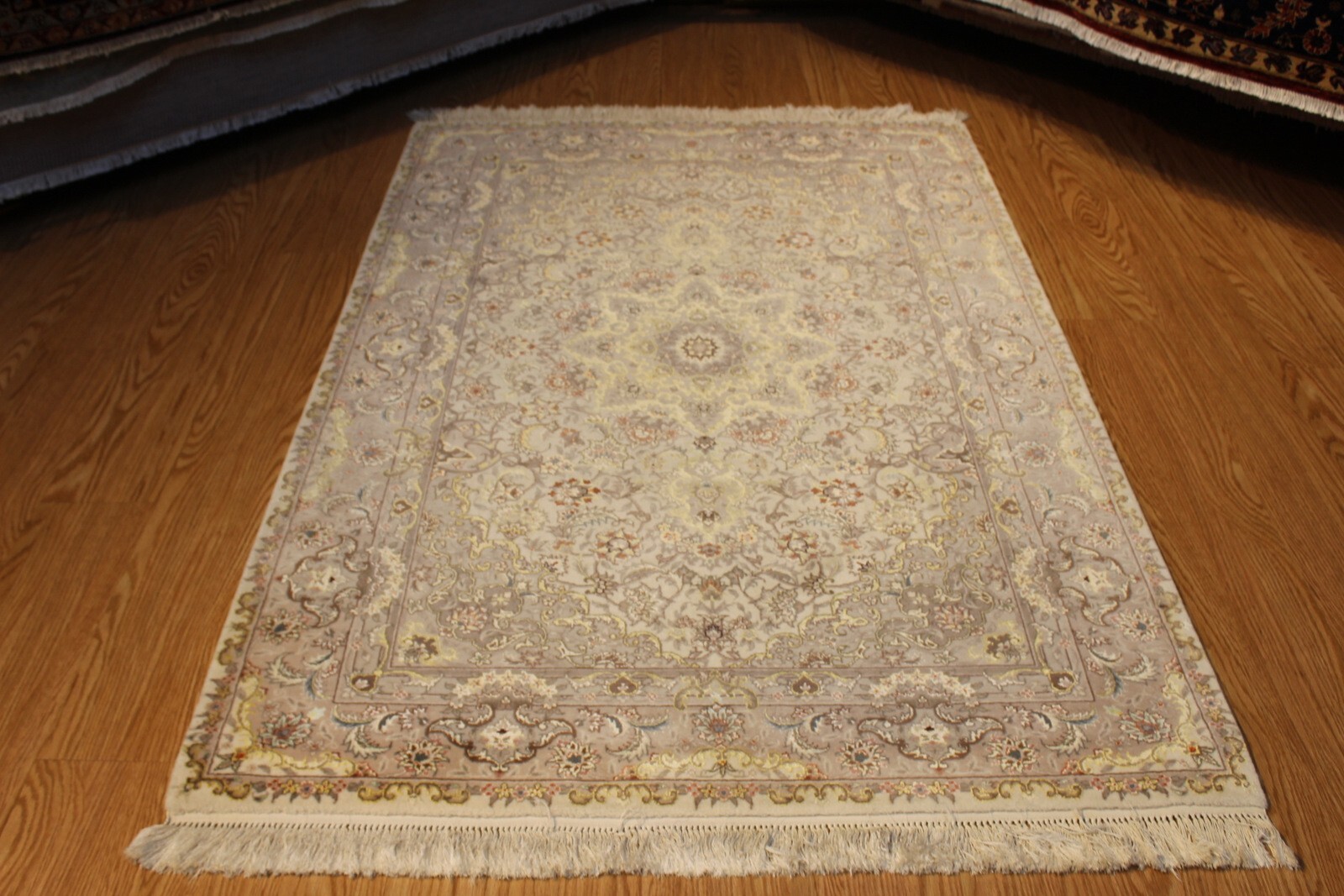 High Quality Handmade Rug made out of Natural wool and Silk Beige background gallery