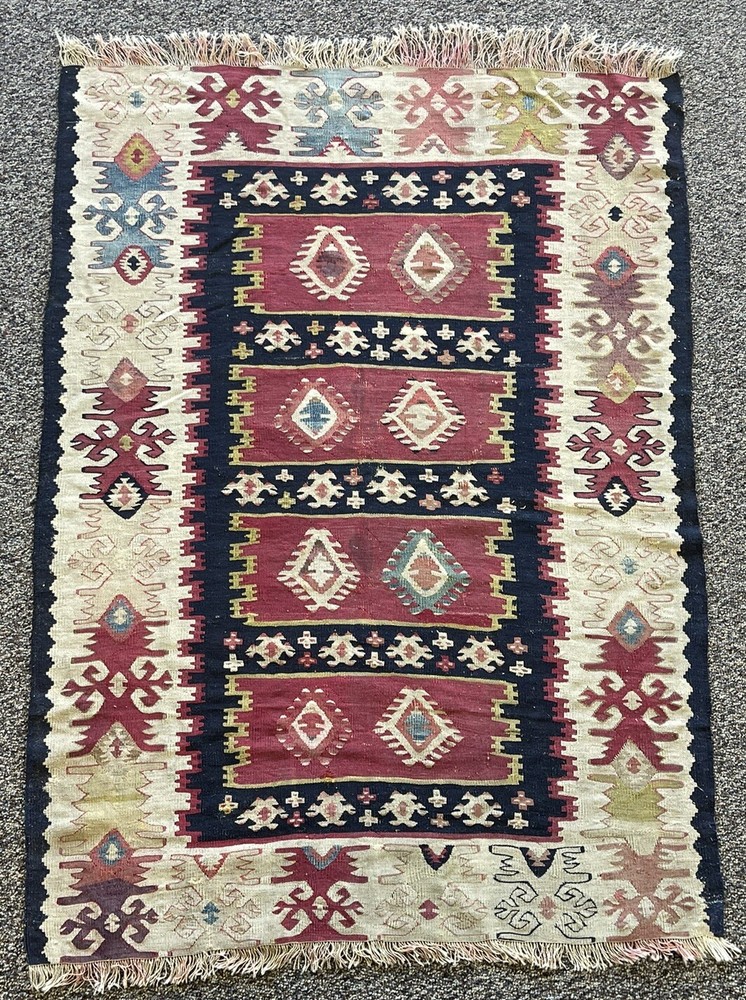 Antique Turkish Anatolian Kilim Oriental Rug 3’ 4” X 4’ 8”