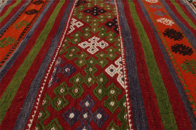 Vintage 5'8" x 11'9" Traditional Wool Hand Woven Oriental Area Rug gallery