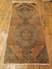 Beautiful Primitive Antique 1900-1930’s Wool Pile, Vegy Dye, Rug 1’4”x 3’