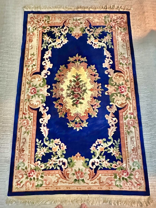 Vintage Oriental Asian Wool Rug, 4ft-11" x 7ft-9", pre-owned, great condition gallery