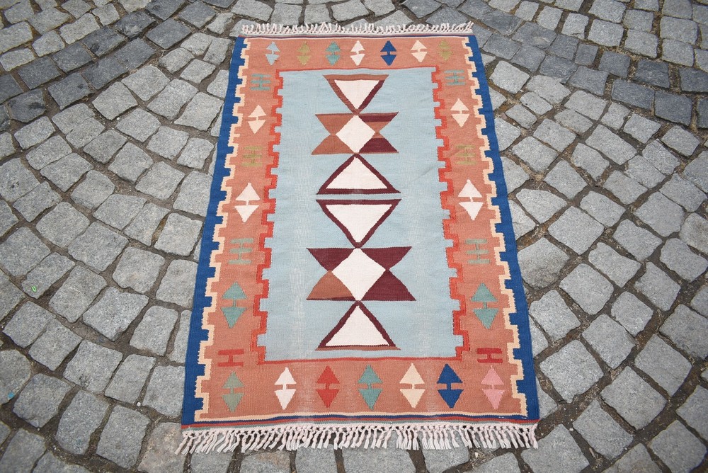 Vintage Turkish Kilim 2'5 x 3'9 ft Anatolian Oushak Wool Kilim Area Small Rug