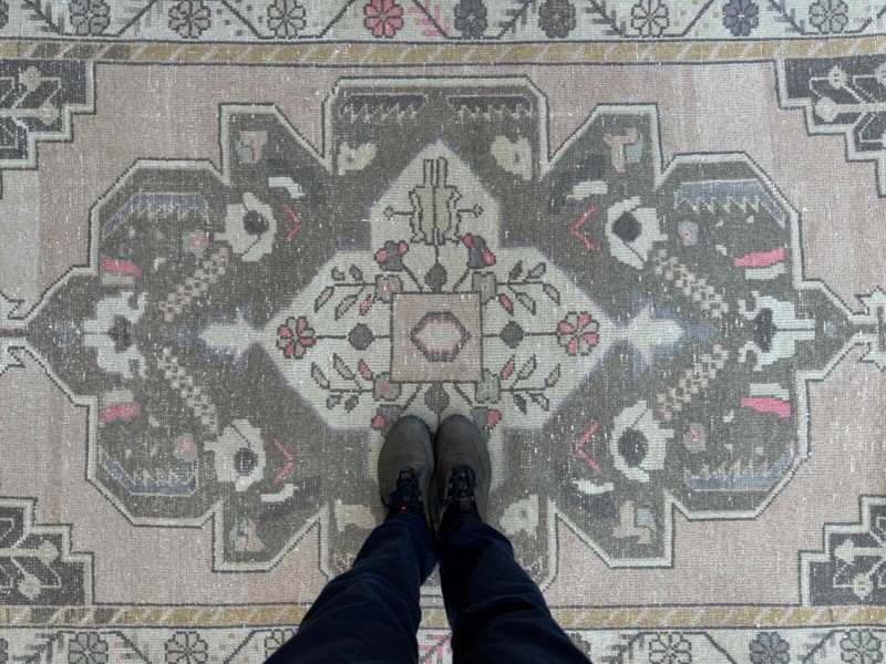 Hand-Knotted Turkish Carpet 5x9 Pale Pink Wool Oriental Rug Medium Size Area gallery