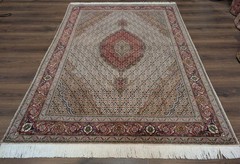Per’sian Ta’briz Rug, Herati Pattern, Wool and Silk Highlilghts, Fine 270 KPSI