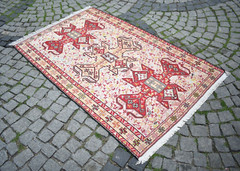 Caucasian Silk Soumak Rug 3’9 x 6’2 ft Fine Quality Animal Design Silk Soumak