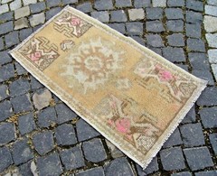 Vintage Small Oushak Rug 19” x 34” Muted_Color Anatolian Low Pile Yastik Rug