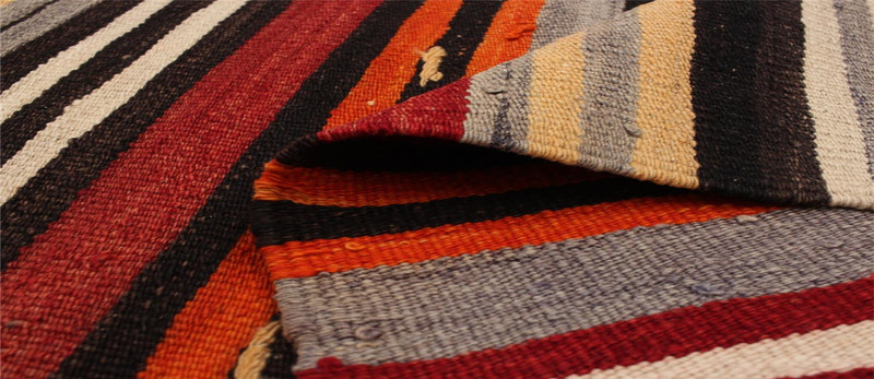 Vintage 5'4" x 9'8" Traditional Wool Hand Woven Oriental Area Rug gallery