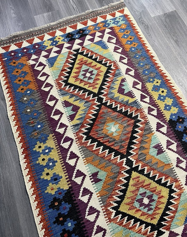Vintage Kilim Traditional Hand Made Oriental Wool Kilim 5ftx3.2ft 162cmx104cm gallery