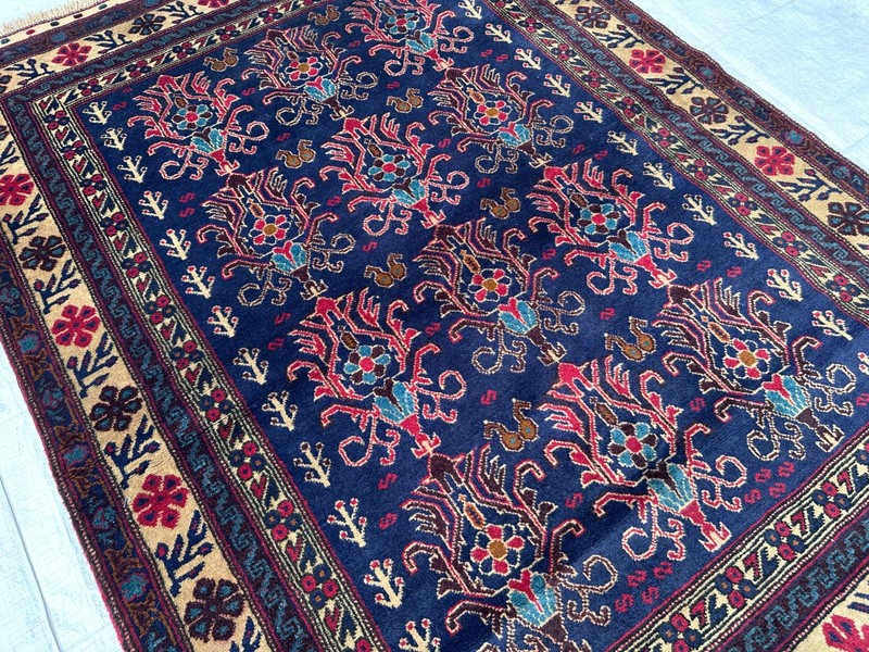 137 X 182 cm Vintage Taimani Natural Vegetable Dye Tribal Nomad Maldari Carpet gallery