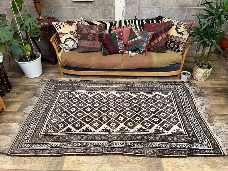 Vintage Luri Rug 245x138 cm medium, shabby chic Beige 2464 gallery