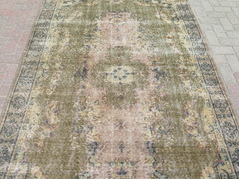 Olive Green Floral Medallion Vintage Turkish Rug, Large Handwoven Kelim 61"x102" gallery