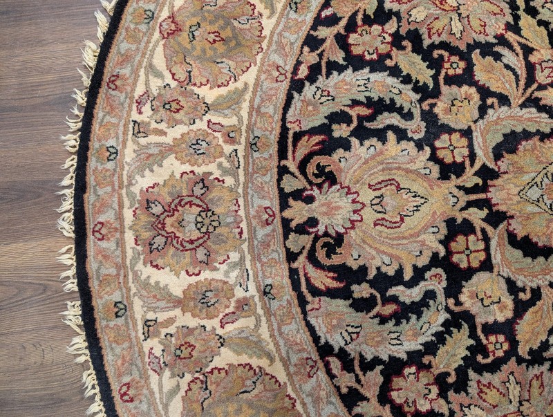Round Indo Per'sian Mahal Rug 8x8, Black & Cream, Wool, Hand Knotted gallery