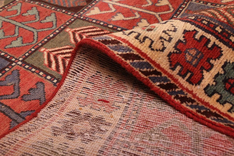 Vintage 4'8" x 8'11" Traditional Hand Knotted Vegetable Dye Wool Area Rug gallery