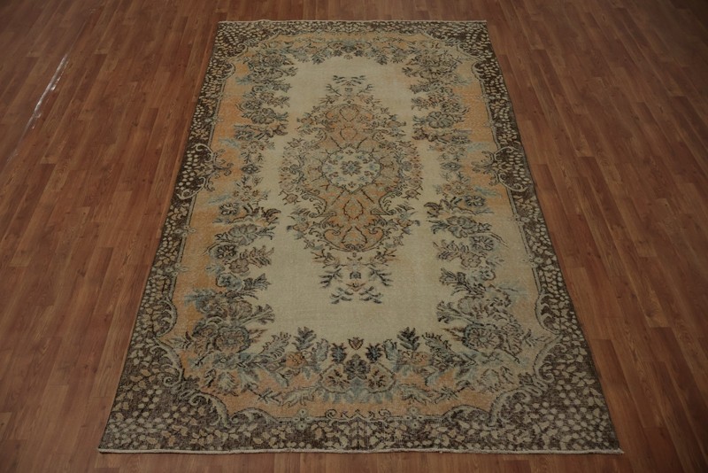Vintage Floral Medallion Area Rug with Distressed Handmade Timeless Elegance 6x9 gallery
