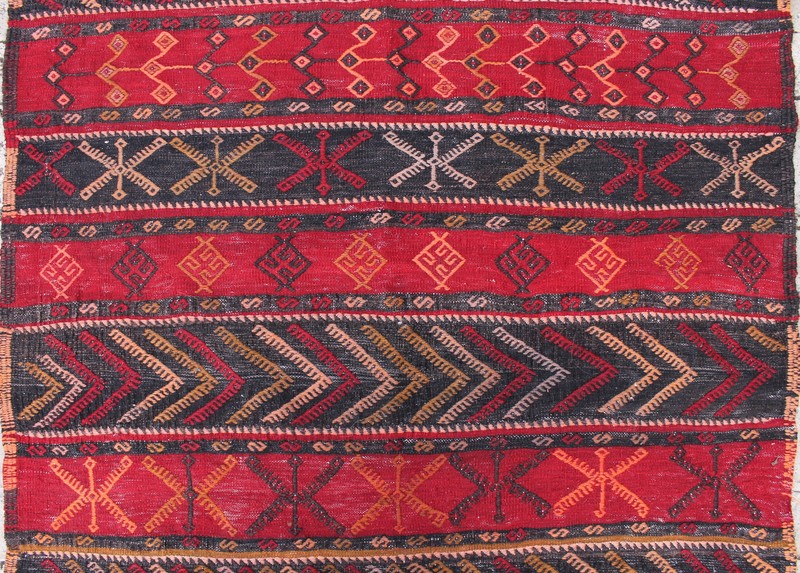 Turkish Kilim Rug 47''x52'' Hand Woven Sivas Cicim Kilim 120x133cm Vintage Rug gallery