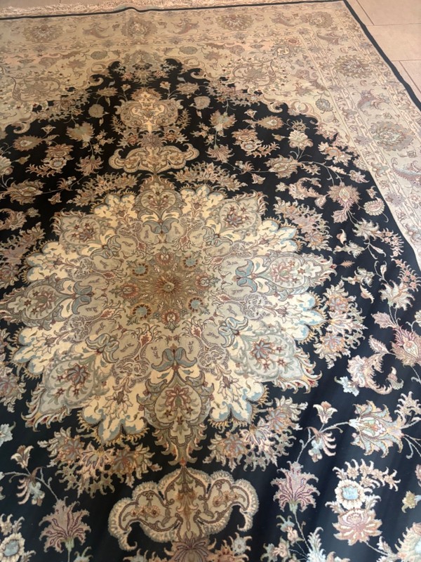 10.6x6.7. WOOL AND SILK HANDMADE RUG. CARPET .WITH SIGNATURE gallery