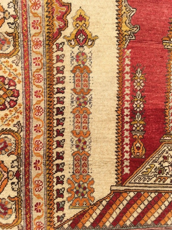 ANTIQUE GORDES RUG Circa : 1890 Size 4' 5" x 6' 6" gallery