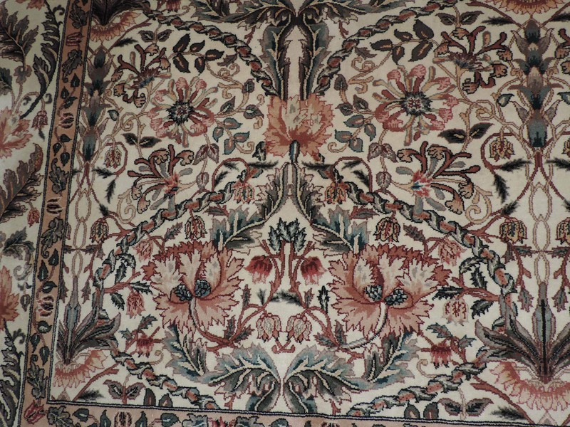 9x13ft. Handmade Floral Design Wool Room Size Rug gallery