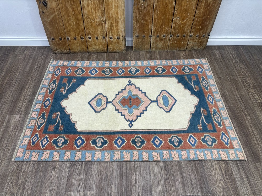 4x6 White Blue Red Pink Vintage Turkish Oushak Area Rug, Hand-Knotted Wool Rug