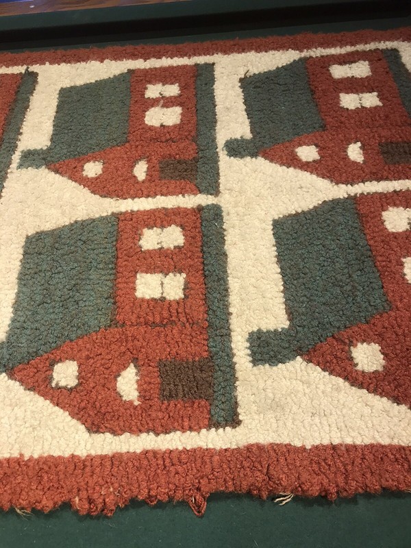 ANTIQUE VTG HOOKED RUG FOLK ART COUNTRY HOUSES 43 1/2 X 30 1/2” BEAUTIFUL gallery