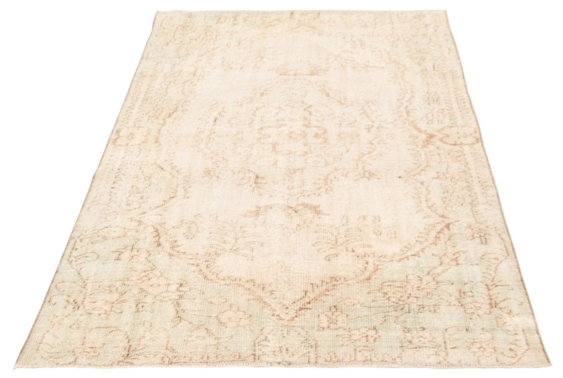 Vintage Hand-Knotted Area Rug 5'6" x 8'10" Traditional Oriental Wool Carpet gallery