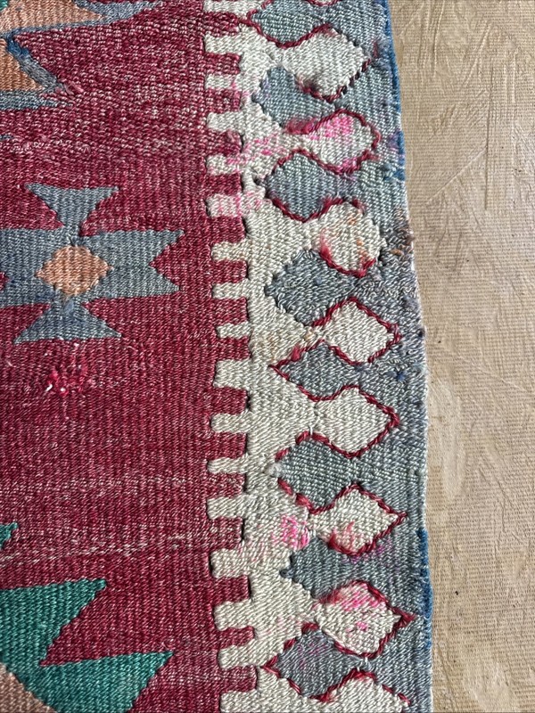 Pakistan Wool Rug gallery