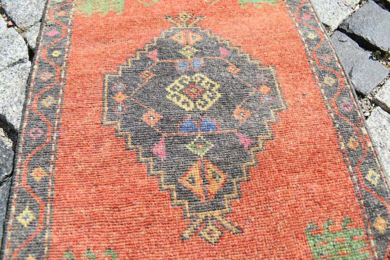 Vintage Turkish Rug 1'5'' x 3'6'' ft Anatolian Muted Dye Oushak Small Area Rug gallery