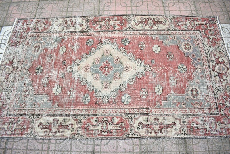 Turkish Rug 42'' x 74'' Vintage Muted Dye Oushak Rug Hand-knotted Wool Rug gallery
