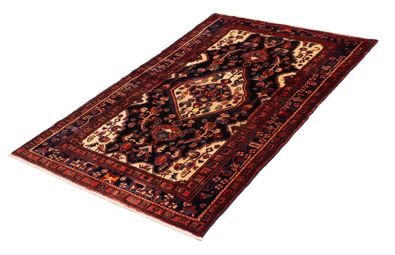 Vintage 4'11" x 7'10" Traditional Hand Knotted Vegetable Dye Wool Area Rug gallery