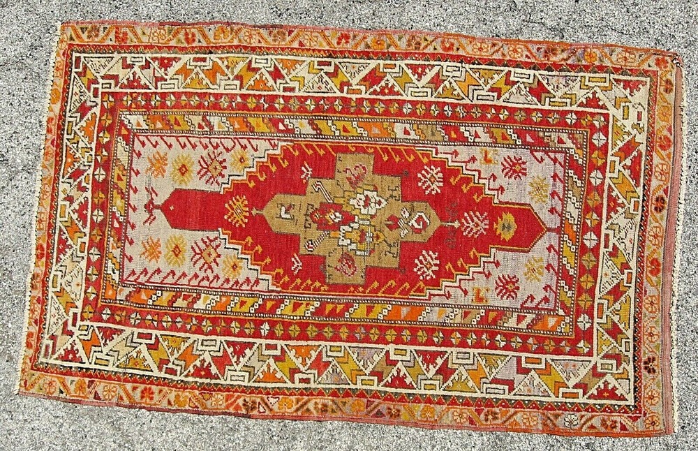 Antique Vintage Turkish Oushak / Ushak Rug Size 38" x 62" Carpet