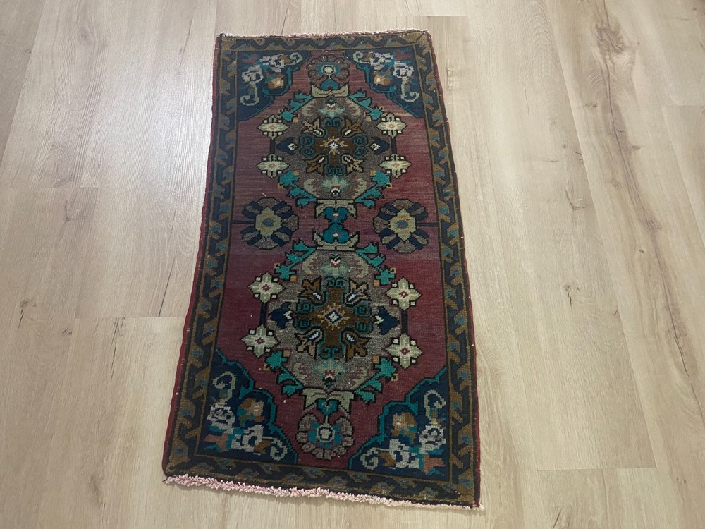 Turkish small rug, Oushak rug, Wool rug, Vintage rug, Bath rug, 1.6 x 2.9 ft