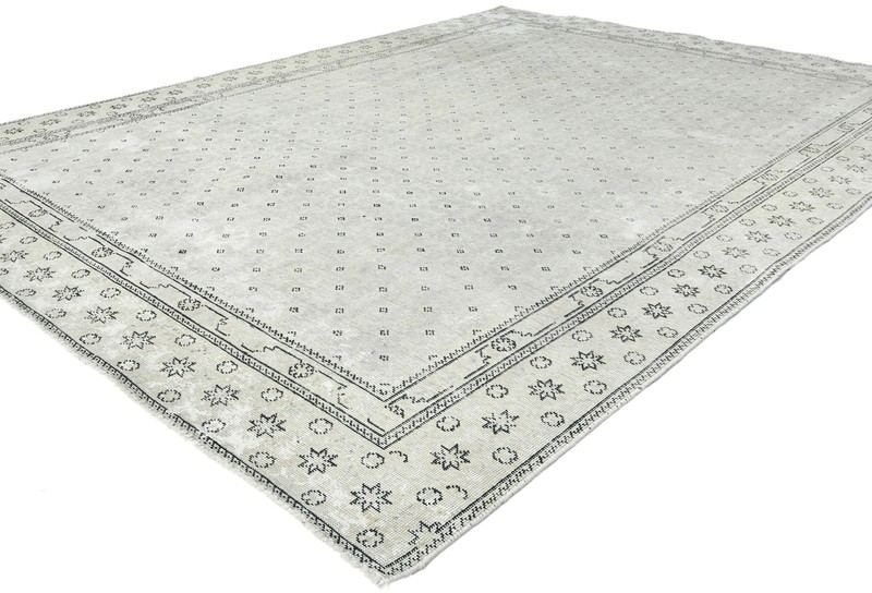 Distressed Vintage Oriental Rug Antique Carpet Allover Floral Design 7'5X10'6 ft gallery