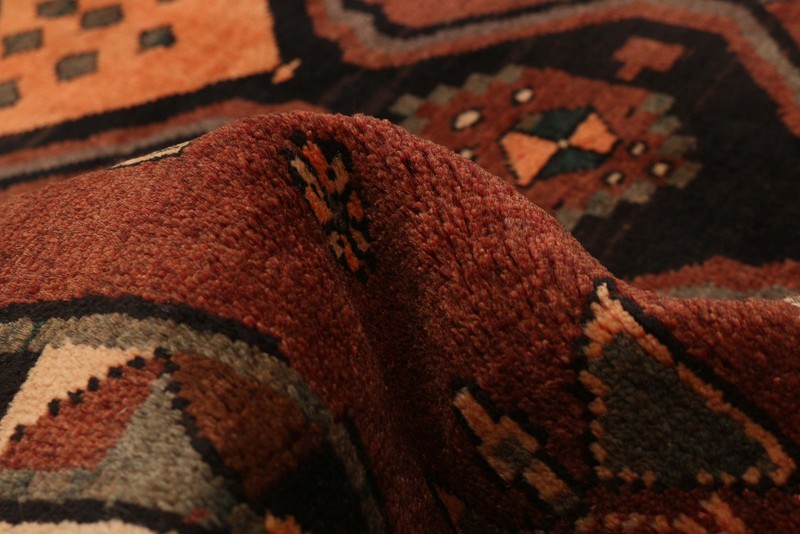 Vintage 4'7" x 9'2" Traditional Hand Knotted Vegetable Dye Wool Area Rug gallery