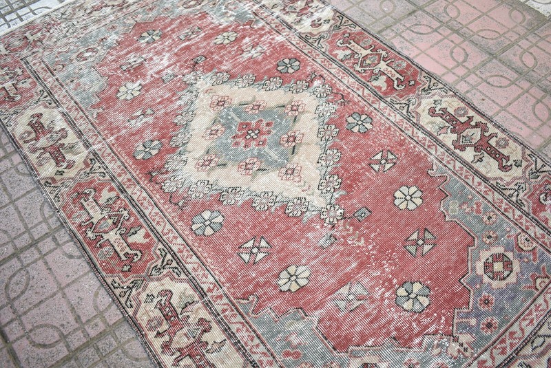 Turkish Rug 42'' x 74'' Vintage Muted Dye Oushak Rug Hand-knotted Wool Rug gallery