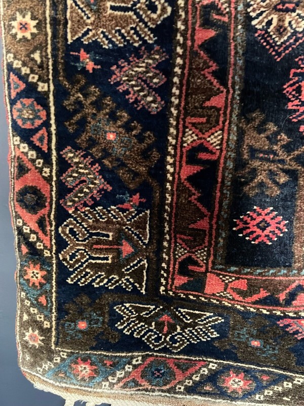 Vintage Oriental Small Area Rug c.1950’s gallery