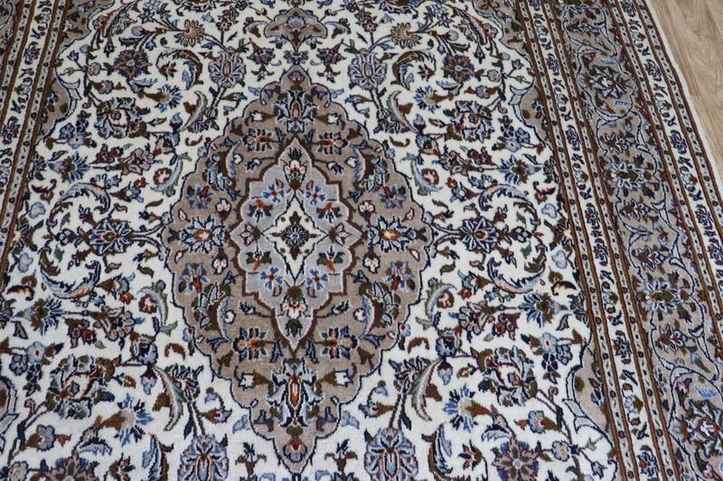 Fine Oriental Rug 288x196cm Hand Knotted Wool Carpet Cream Medallion gallery