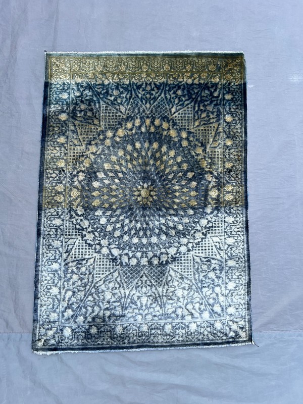 2 x 2'10 ft Vintage Hand Knotted Silk Rug Blue Beige Medallion Oriental Carpet gallery