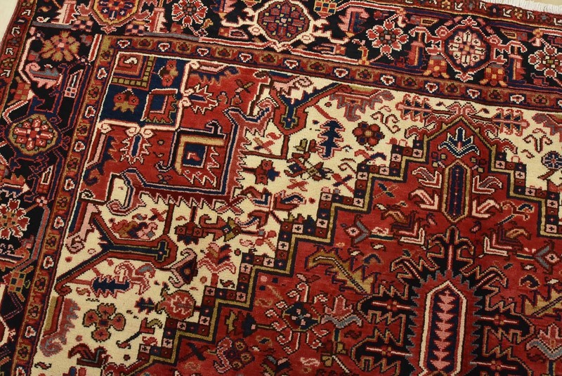 Heriz Rug 8’2” x 11’9” Red Wool Vintage Tribal Hand-Knotted Oriental Carpet gallery
