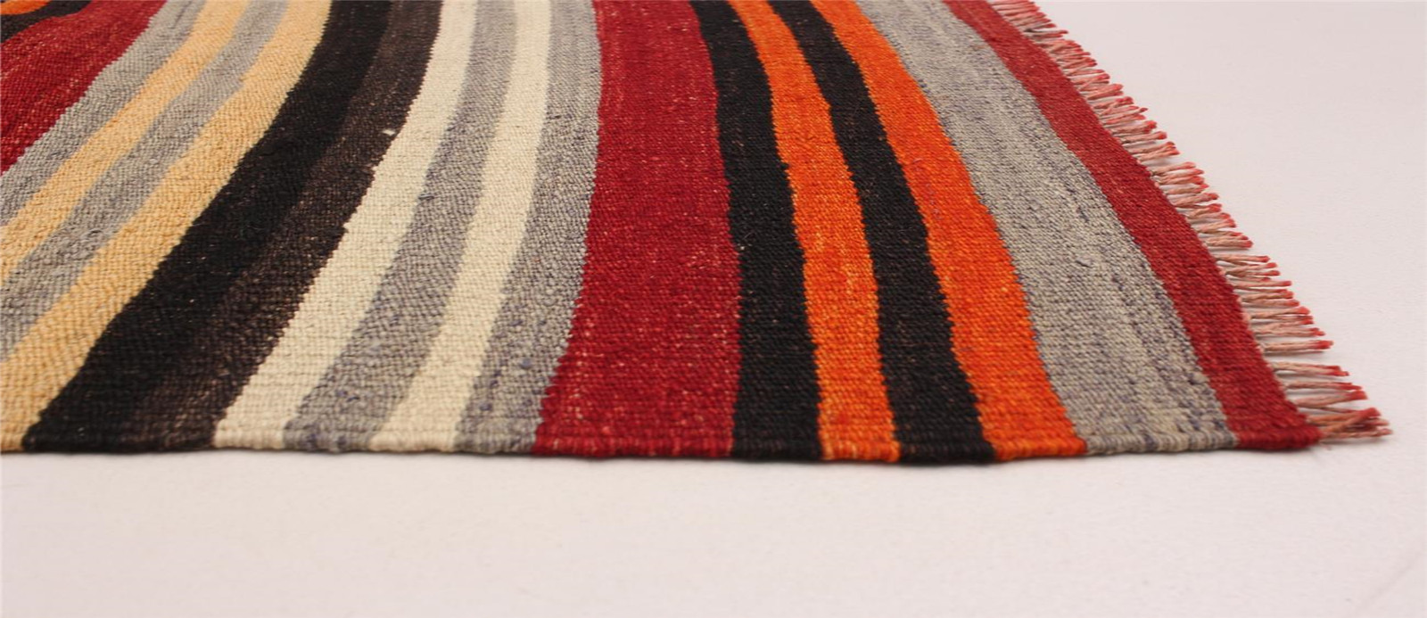 Vintage 5'4" x 9'8" Traditional Wool Hand Woven Oriental Area Rug gallery