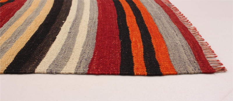 Vintage 5'4" x 9'8" Traditional Wool Hand Woven Oriental Area Rug gallery