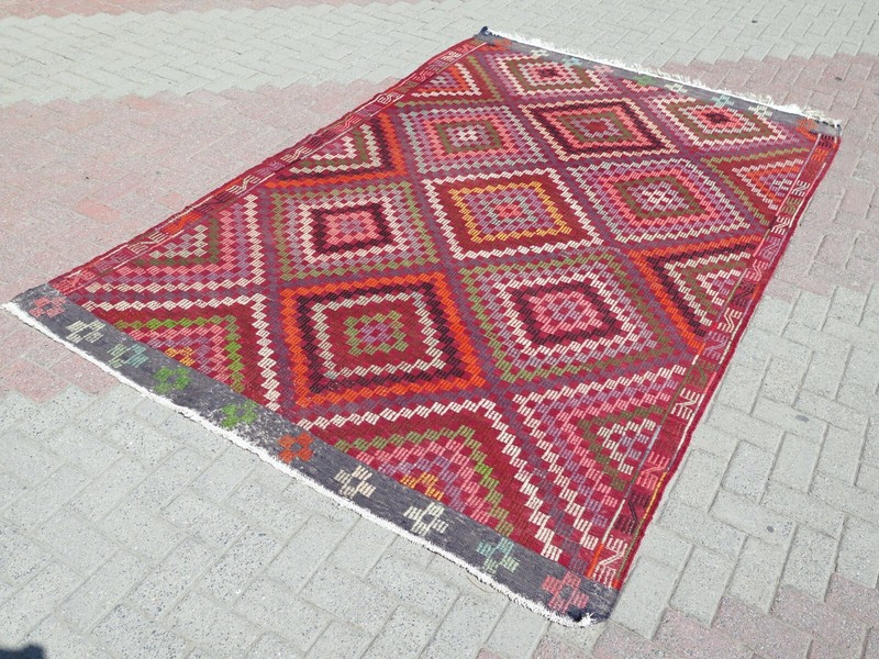 Large Pink Vintage Turkish Carpet, Handmade Geometric Wool Kelim Rug 72"x115" gallery